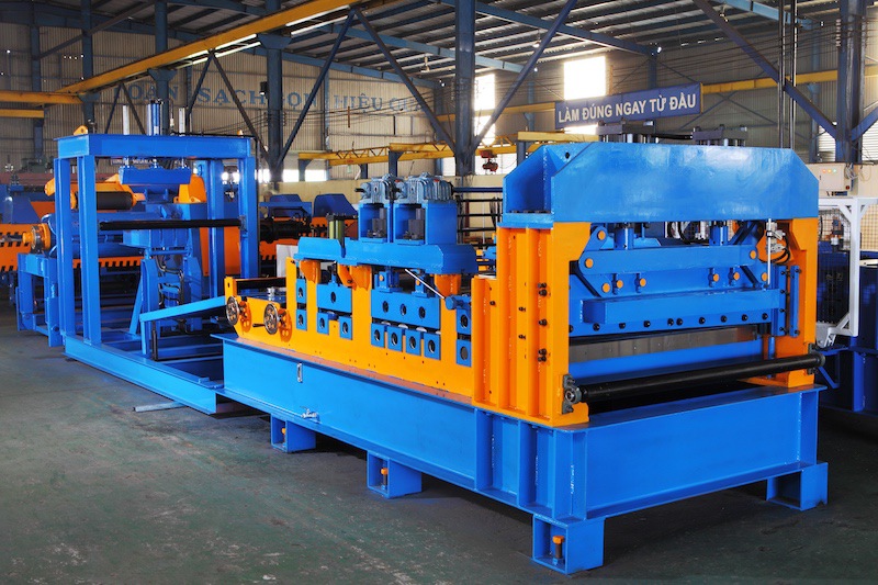 Coil Leveling & Cut To Length Machine