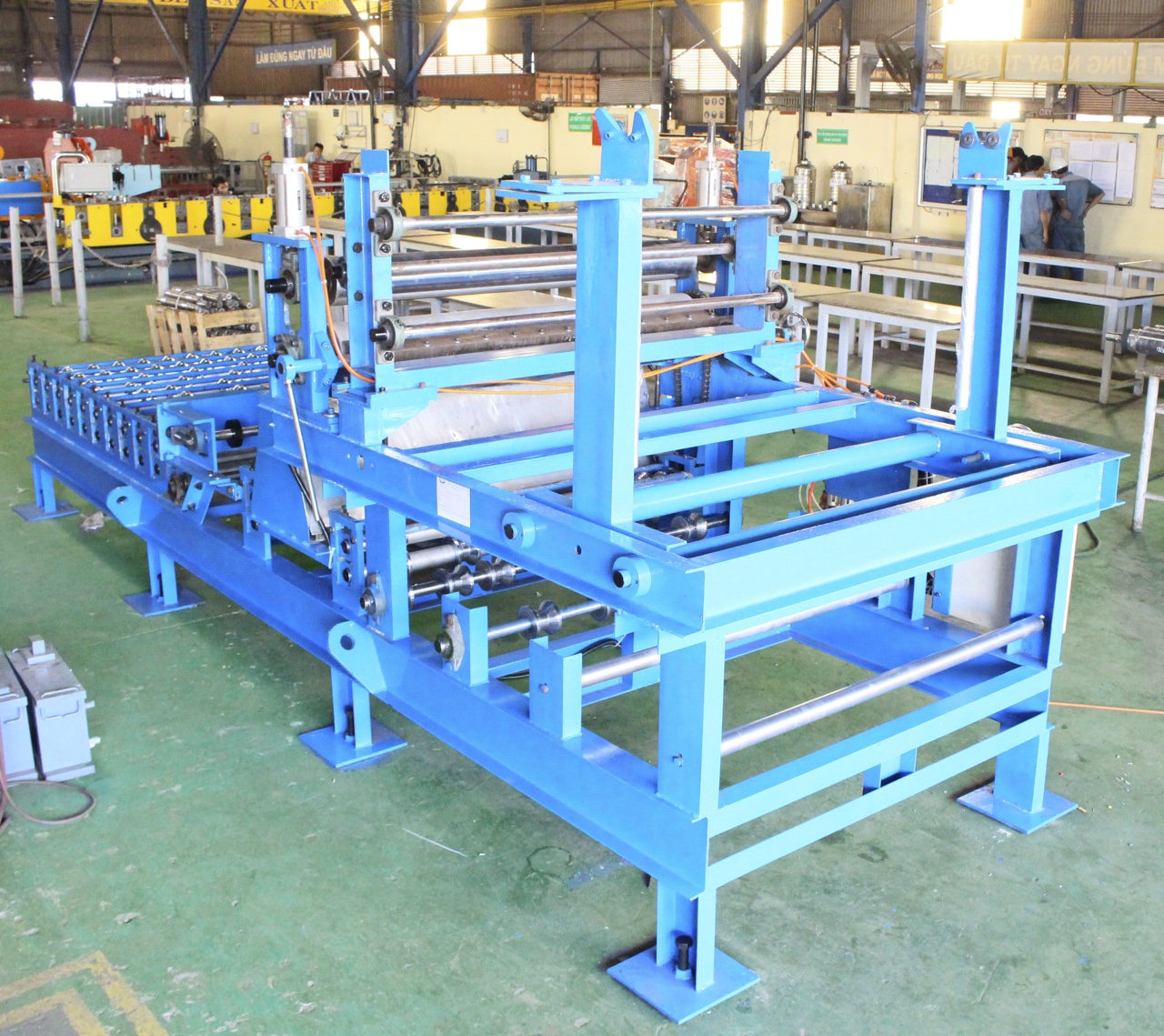 PE Foam Roof Panel Gluing Machine